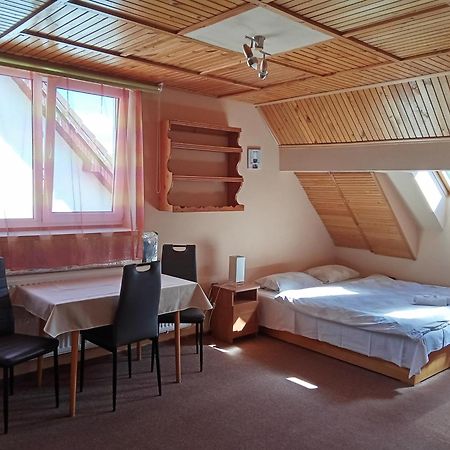 Penzion Skitour Stará Lesná エクステリア 写真