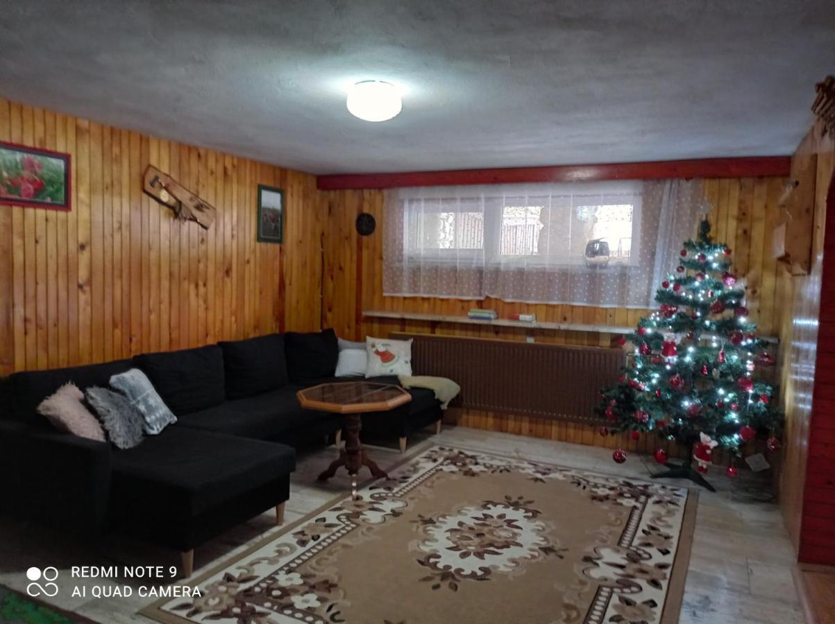 Penzion Skitour Stará Lesná エクステリア 写真